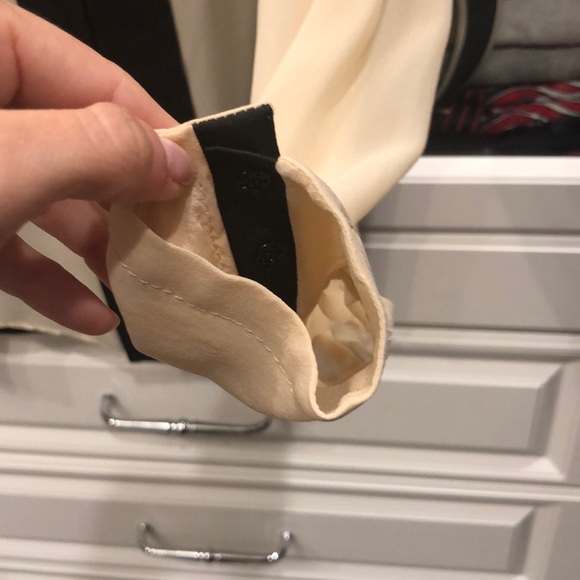 DVF Blouse - Picture 5 of 8